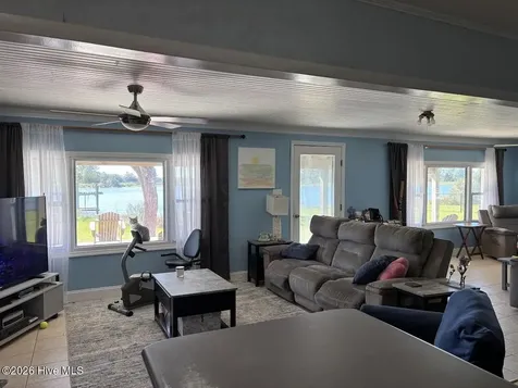 258 Shell Rock Landing Road Hubert NC 28539