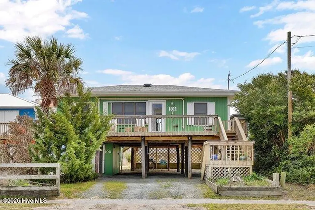 1011 S Anderson Boulevard Topsail Beach NC 28445