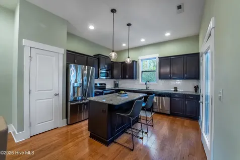1912 Fernwood Way Wilmington NC 28409