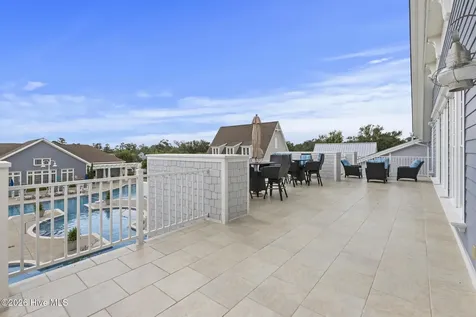 561 Moss Lake Lane Holly Ridge NC 28445
