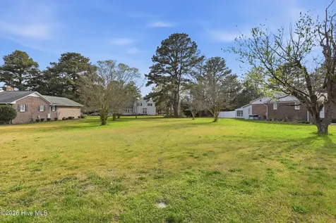 1018 N Broad Street Edenton NC 27932