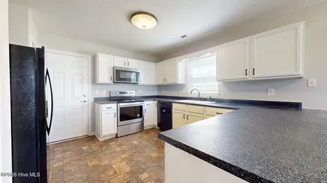 308 Parkton Drive Richlands NC 28574