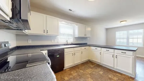 308 Parkton Drive Richlands NC 28574