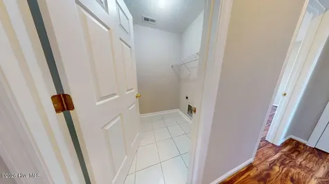 308 Parkton Drive Richlands NC 28574