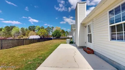308 Parkton Drive Richlands NC 28574