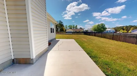 308 Parkton Drive Richlands NC 28574