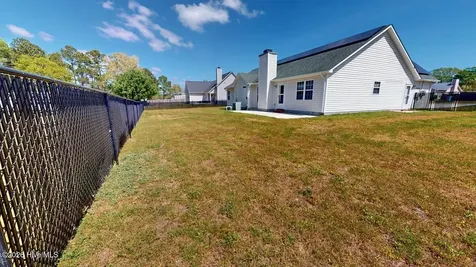 308 Parkton Drive Richlands NC 28574
