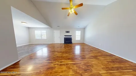 308 Parkton Drive Richlands NC 28574