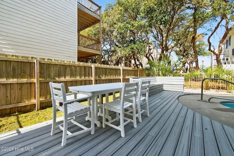 1125 S Topsail Drive Surf City NC 28445