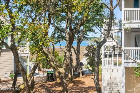 1125 S Topsail Drive Surf City NC 28445