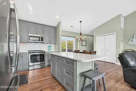 1125 S Topsail Drive Surf City NC 28445