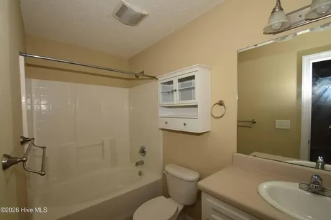 1205 Price Drive Greenville NC 27834