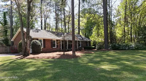 118 Greenwood Drive Greenville NC 27834