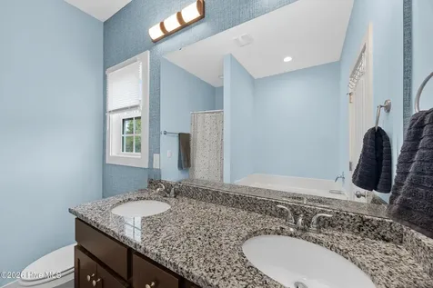 305 Cypress Avenue Holly Ridge NC 28445