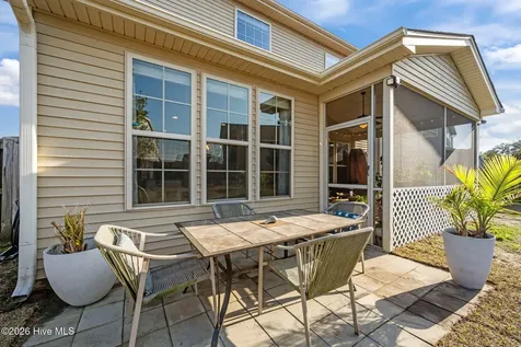 105 Hampton Drive Holly Ridge NC 28445