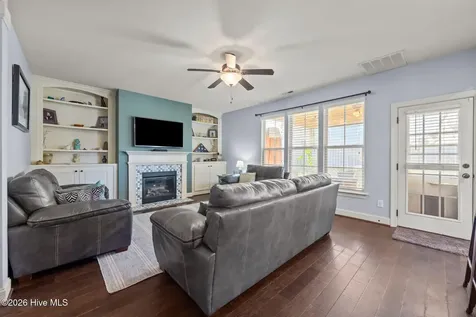 105 Hampton Drive Holly Ridge NC 28445