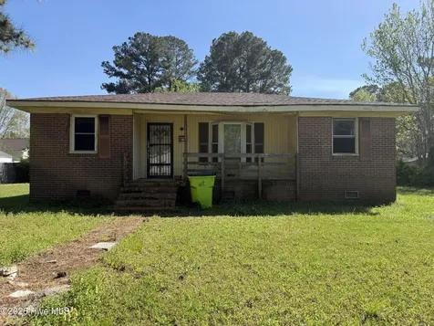 1403 Devers Circle New Bern NC 28560