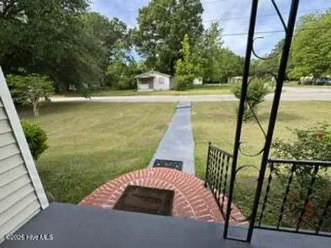325 Tuskeegee Drive Laurinburg NC 28352