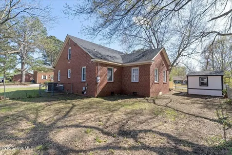 218 S West Street Ahoskie NC 27910