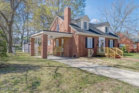 218 S West Street Ahoskie NC 27910