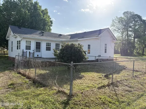 122 E Main Street Eureka NC 27830
