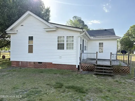 122 E Main Street Eureka NC 27830