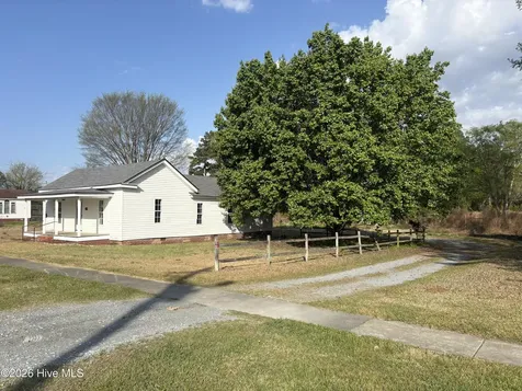 122 E Main Street Eureka NC 27830