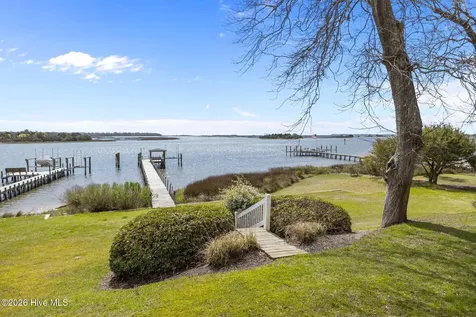 500 Bynum Lane Swansboro NC 28584