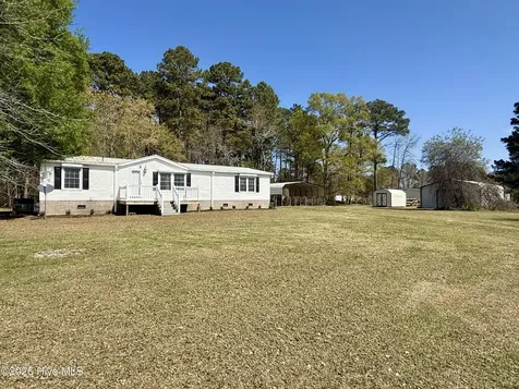 6484 Prison Camp Road Williamston NC 27892