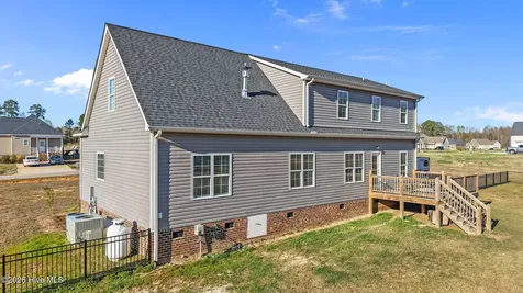 1095 Poplar Creek Road Nashville NC 27856