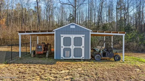 1095 Poplar Creek Road Nashville NC 27856
