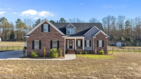 1095 Poplar Creek Road Nashville NC 27856