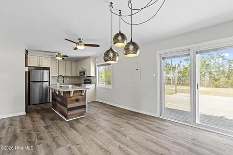 38 Riegel Drive Hubert NC 28539