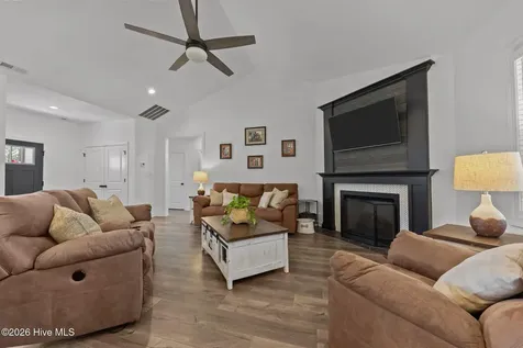 30220 W Lake Drive Wagram NC 28396