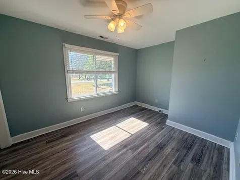 402 Crestwood Drive Newport NC 28570