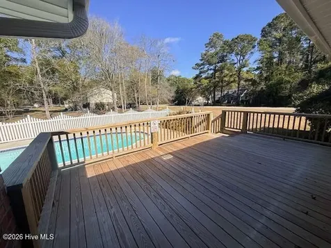 402 Crestwood Drive Newport NC 28570