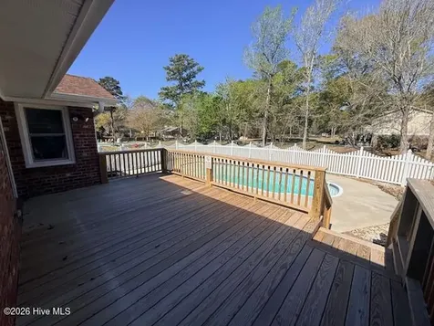 402 Crestwood Drive Newport NC 28570