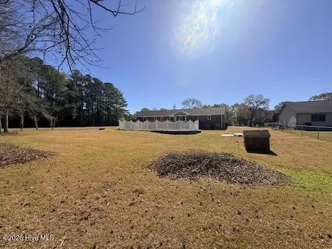 402 Crestwood Drive Newport NC 28570