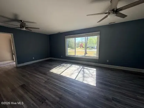 402 Crestwood Drive Newport NC 28570