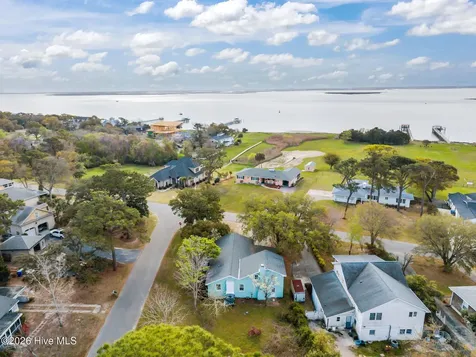 109 River Drive Southport NC 28461
