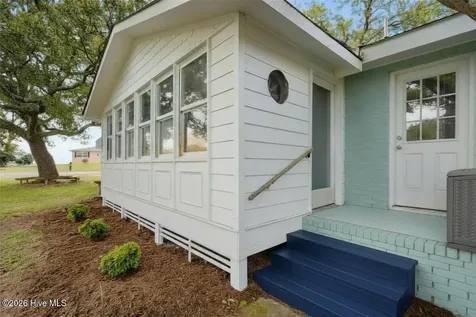 109 River Drive Southport NC 28461