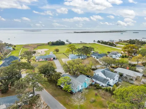 109 River Drive Southport NC 28461