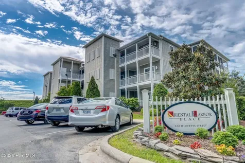 300 Midyette Street Oriental NC 28571