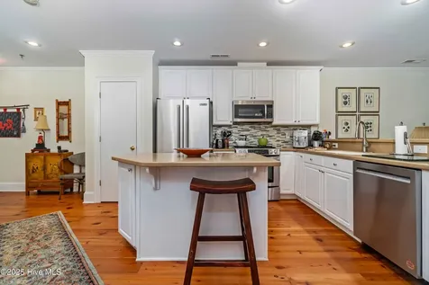 300 Midyette Street Oriental NC 28571