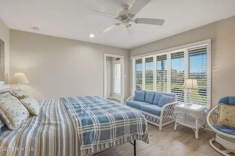 289 Salter Path Road Pine Knoll Shores NC 28512