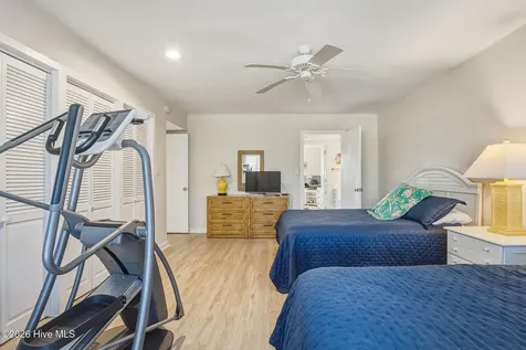 289 Salter Path Road Pine Knoll Shores NC 28512