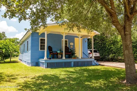409 High Street Oriental NC 28571
