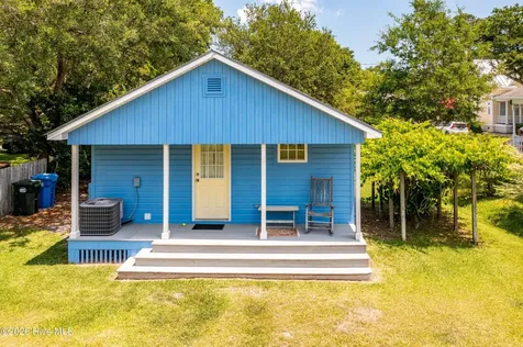 409 High Street Oriental NC 28571