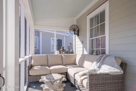 7 Back Cove Circle Oriental NC 28571