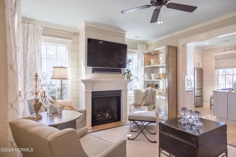 7 Back Cove Circle Oriental NC 28571
